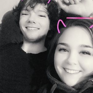 Meet your Posher, Katelyn